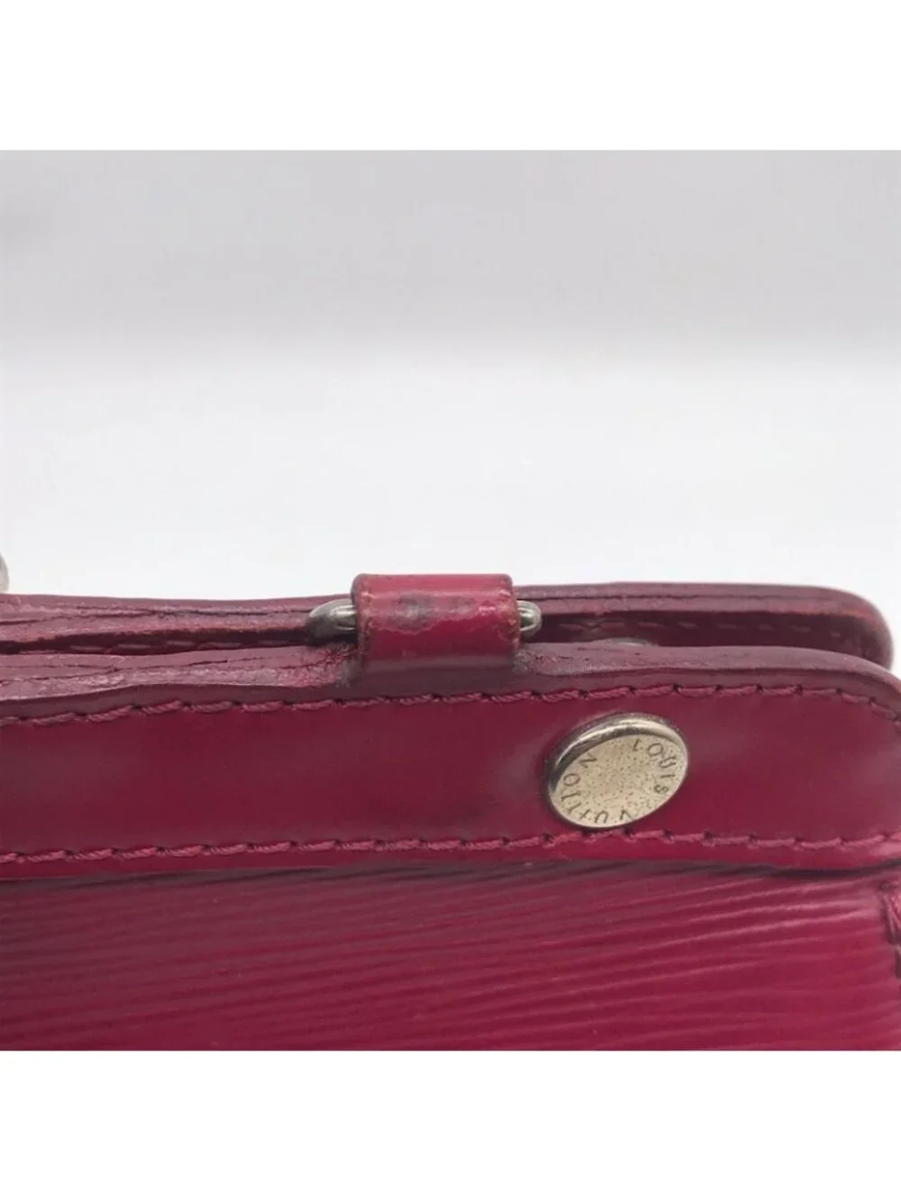 Louis Vuitton item status